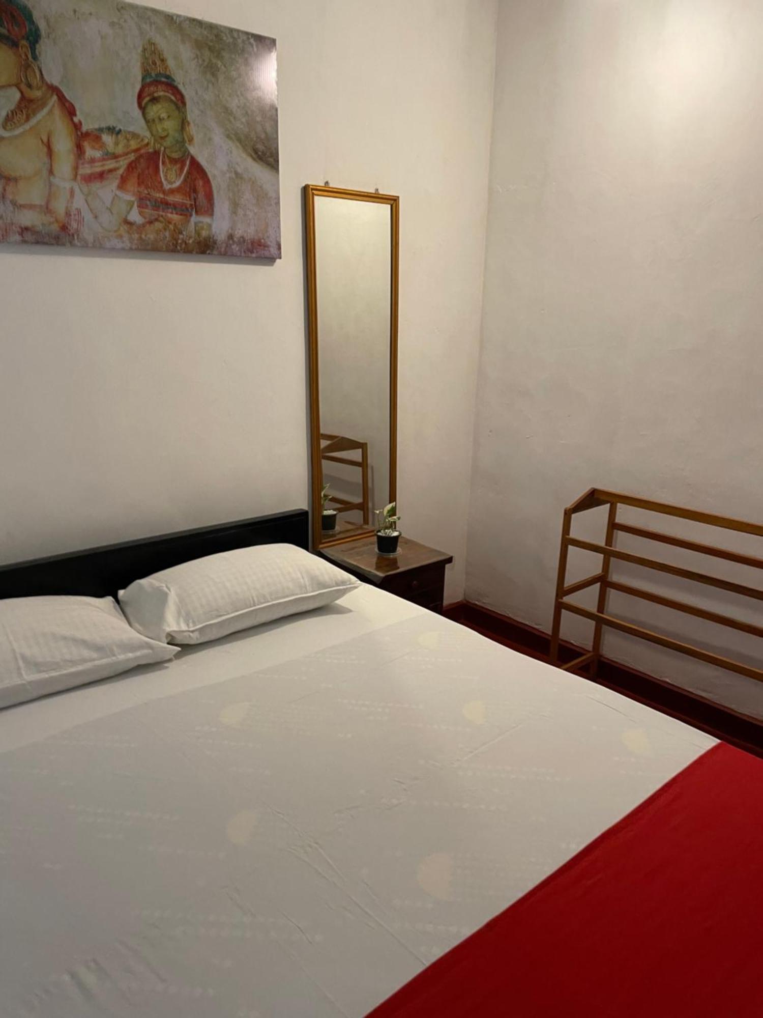 Olivia Homestay Anuradhapura Esterno foto