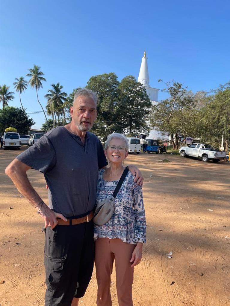 Olivia Homestay Anuradhapura Esterno foto