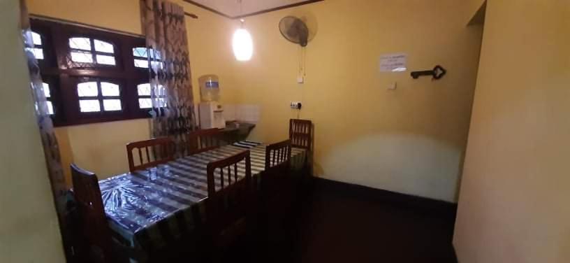 Olivia Homestay Anuradhapura Esterno foto